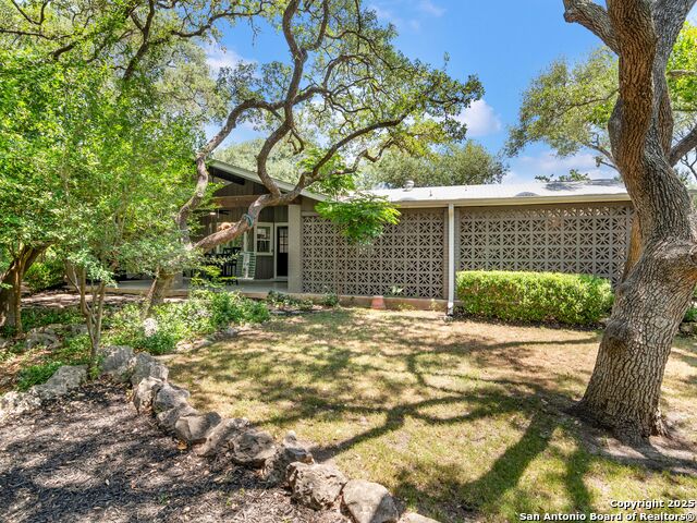 132 Wagon Trail Road, Shavano Park, Texas image 30