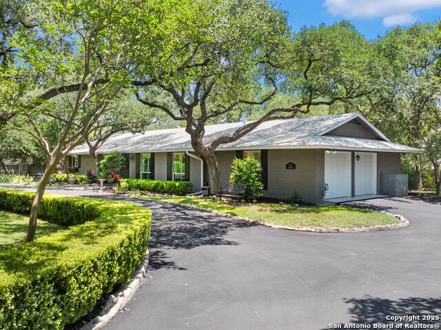 132 Wagon Trail Road, Shavano Park, Texas image 37