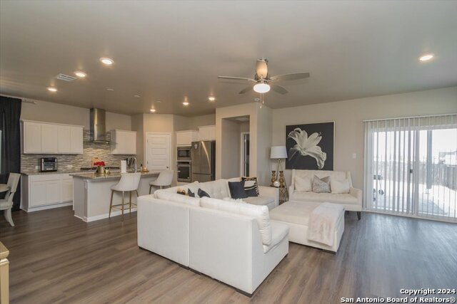 12904 Liam Ct, Saint Hedwig, Texas image 18