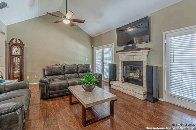 323 Shannon Ridge Dr., Floresville, Texas image 13