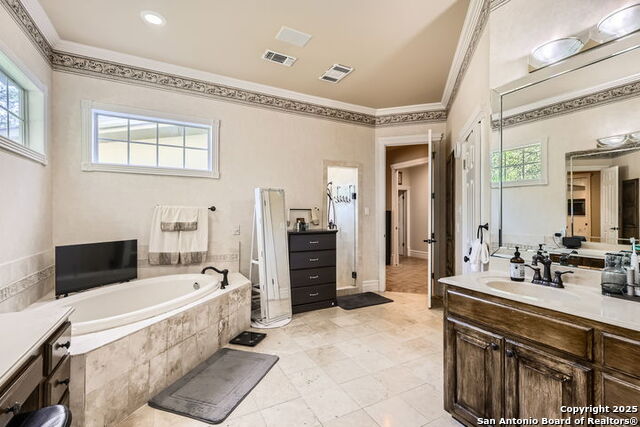 512 Blackjack Oak, Shavano Park, Texas image 22