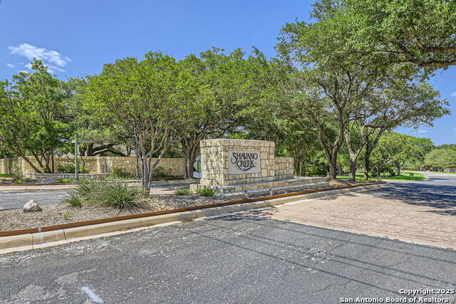 512 Blackjack Oak, Shavano Park, Texas image 3