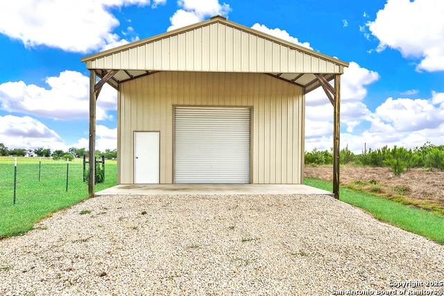 1640 Wosnig Rd, Marion, Texas image 14