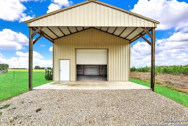 1640 Wosnig Rd, Marion, Texas image 3