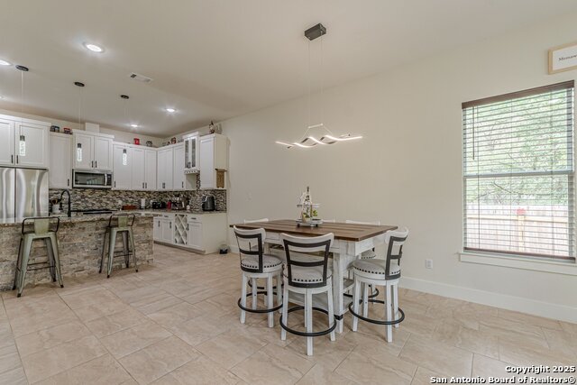 114 Mokukua Lane, Bastrop, Texas image 11