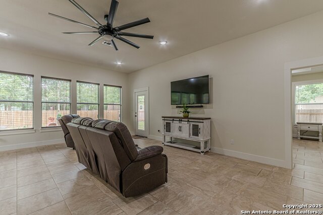 114 Mokukua Lane, Bastrop, Texas image 13