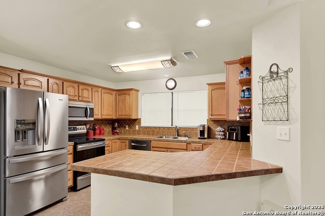 709 Voges, Poth, Texas image 12