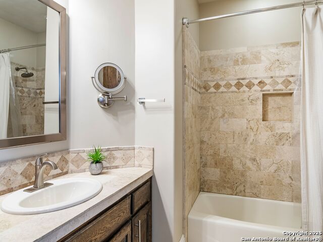 510 Possum Oak, Shavano Park, Texas image 32