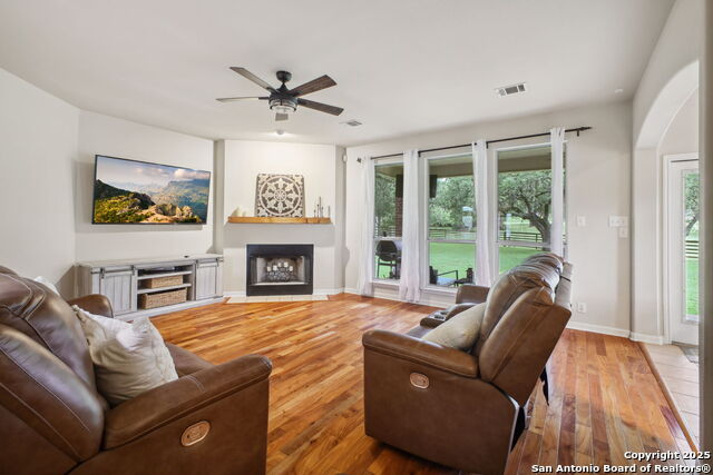 29743 No Lehace, Fair Oaks Ranch, Texas image 16