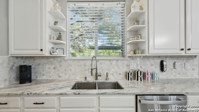 212 Wentworth, Spring Branch, Texas image 7