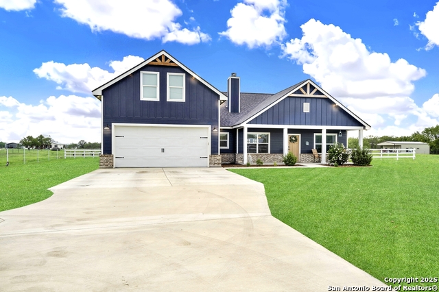 1474 County Road 342, La Vernia, Texas image 1