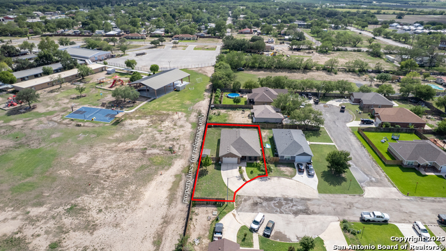 104 Sunday Ct, Uvalde, Texas image 28