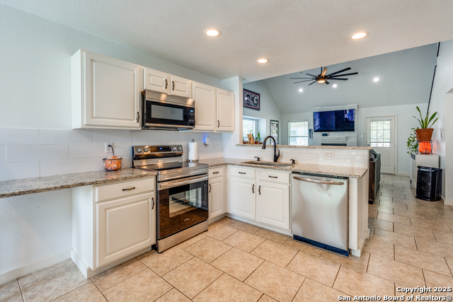 2500 Newning, Schertz, Texas image 12