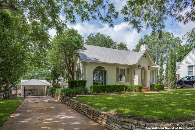 352 Blue Bonnet, Alamo Heights, Texas image 2