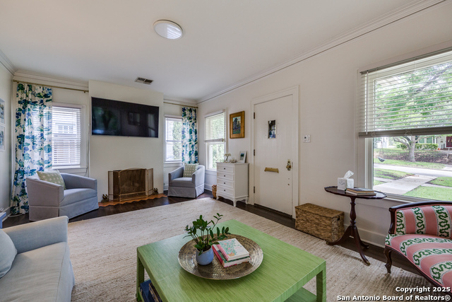 352 Blue Bonnet, Alamo Heights, Texas image 5