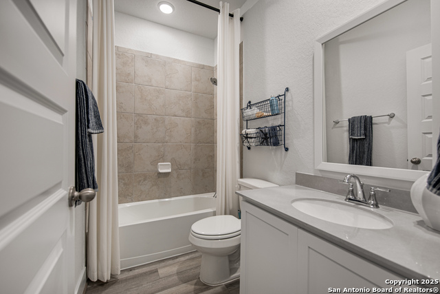 519 White Oak, Castroville, Texas image 19