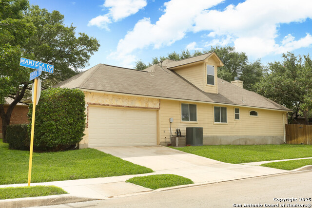 8803 Shuteye Peak, Helotes, Texas image 3