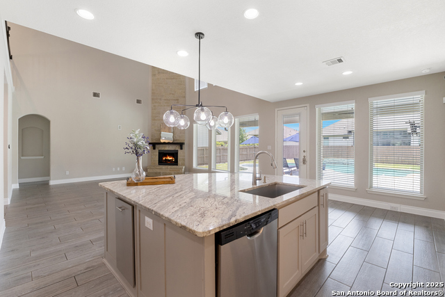 7986 Valley Crest, Fair Oaks Ranch, Texas image 12