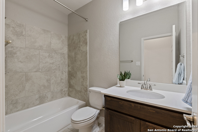 7986 Valley Crest, Fair Oaks Ranch, Texas image 21
