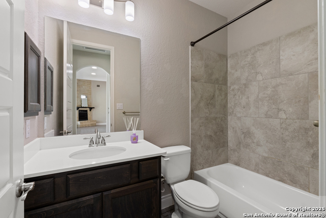 7986 Valley Crest, Fair Oaks Ranch, Texas image 24