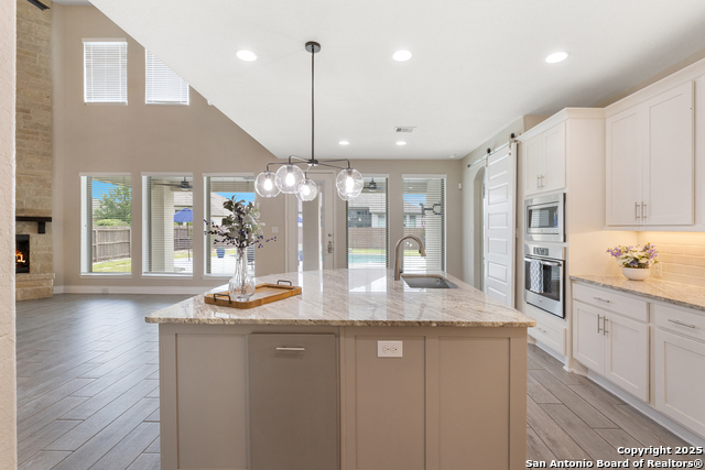 7986 Valley Crest, Fair Oaks Ranch, Texas image 8