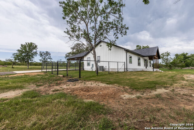 1130 Church, Seguin, Texas image 6