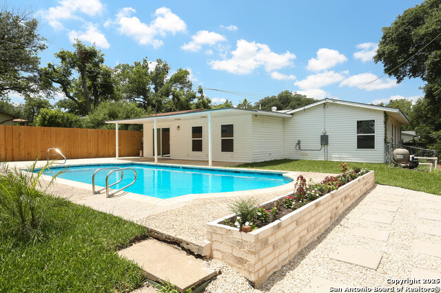 446 Savannah Dr, San Antonio, Texas image 2