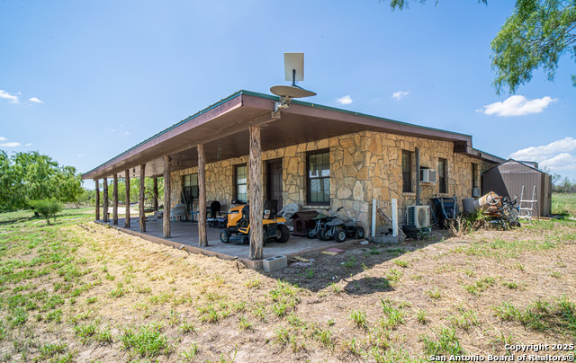 114 Pace Miller, Del Rio, Texas image 8