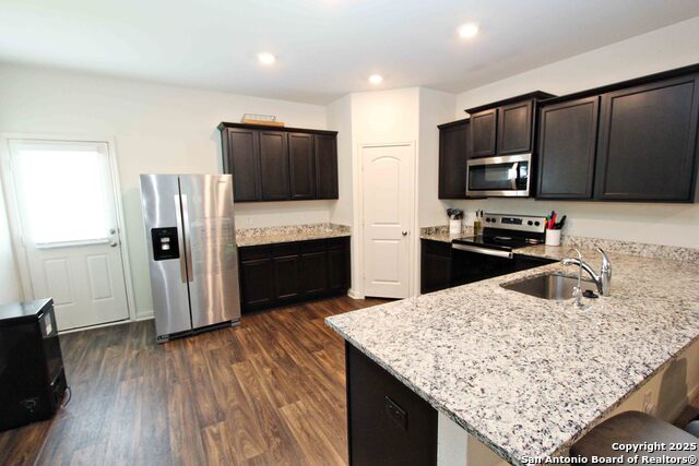 10934 Monterey Pike, Converse, Texas image 14