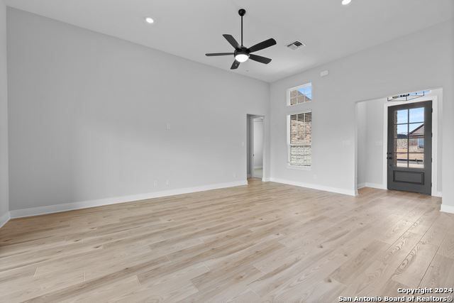190 Azalea Alley, Castroville, Texas image 10