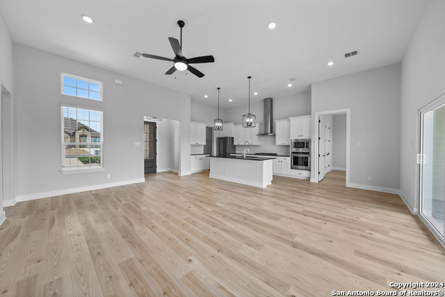 190 Azalea Alley, Castroville, Texas image 6