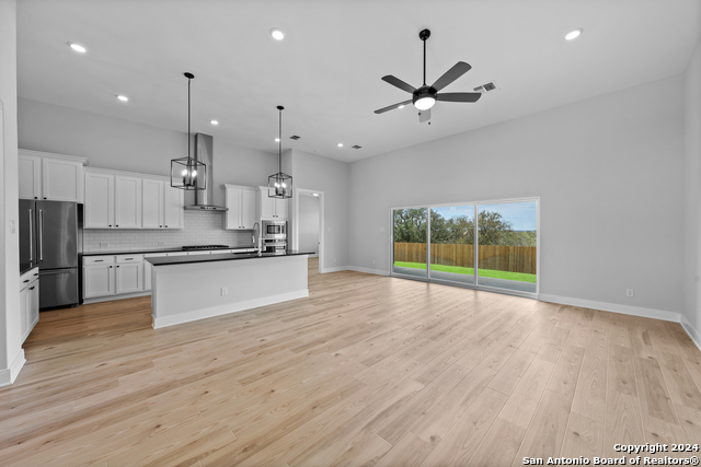 190 Azalea Alley, Castroville, Texas image 7