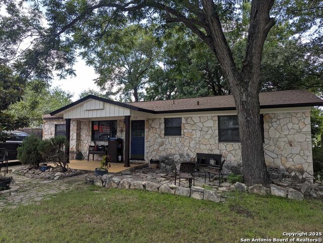 510 Parkview, New Braunfels, Texas image 2