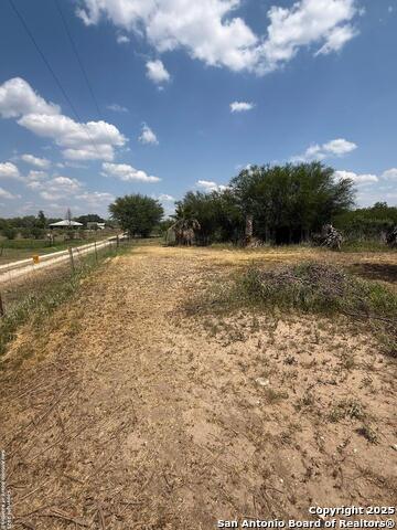806 State Highway 132, Natalia, Texas image 20