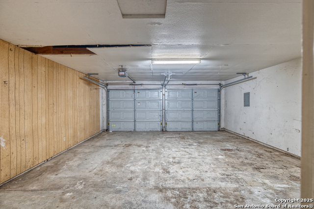 100 E Bluebonnet, Uvalde, Texas image 16