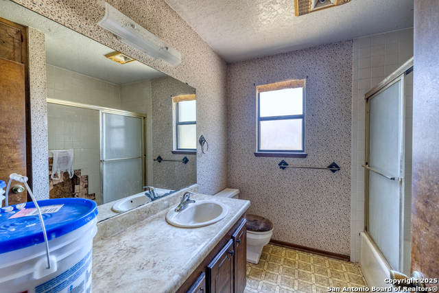 100 E Bluebonnet, Uvalde, Texas image 20