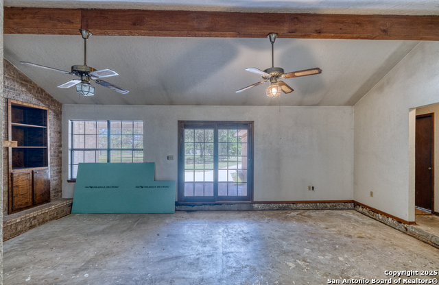 100 E Bluebonnet, Uvalde, Texas image 9