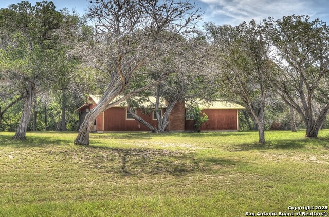 154 Weston, Leakey, Texas image 2