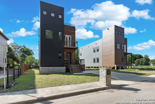 613 Sturgeon, San Marcos, Texas image 3