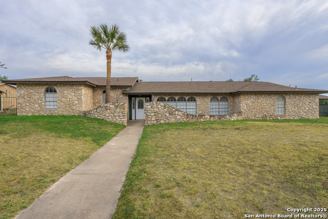 309 Meandering Way, Del Rio, Texas image 2
