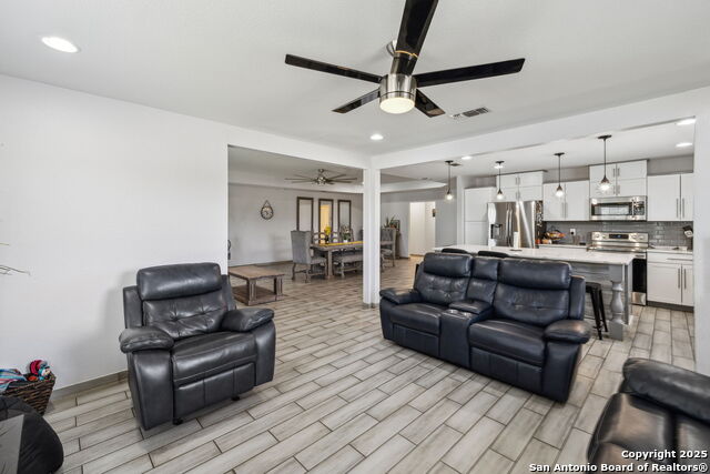 2355 Stuart Rd, Adkins, Texas image 16