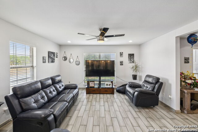 2355 Stuart Rd, Adkins, Texas image 17