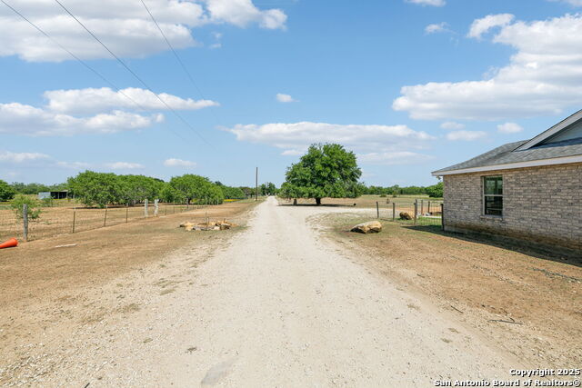 2355 Stuart Rd, Adkins, Texas image 42