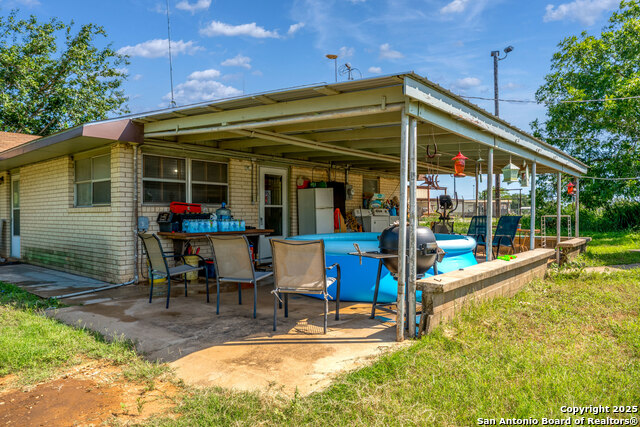 258 County Road 4000, Pearsall, Texas image 4