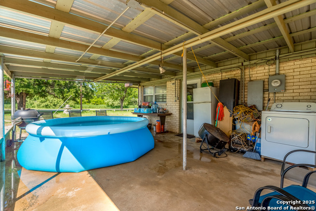 258 County Road 4000, Pearsall, Texas image 5