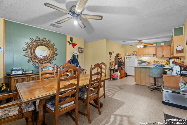 258 County Road 4000, Pearsall, Texas image 8