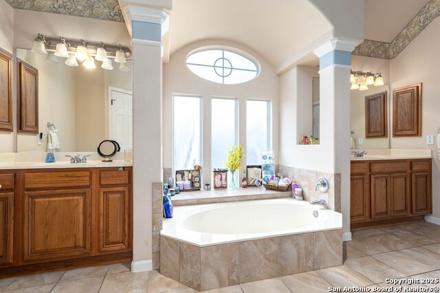 9510 French Tree, Helotes, Texas image 18