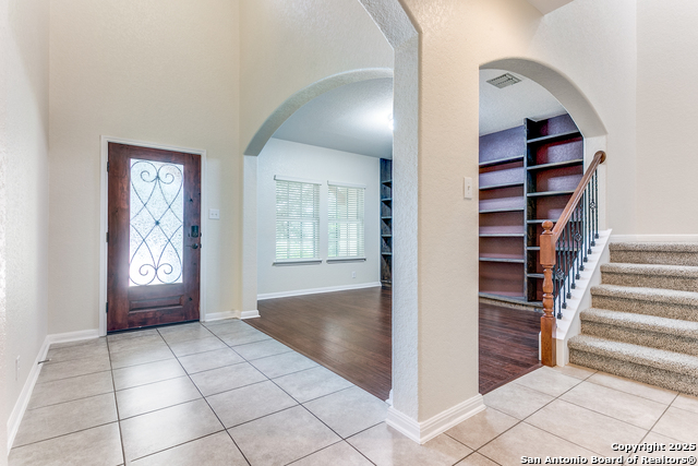 10611 Larch Grove Ct, Helotes, Texas image 3