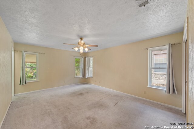 200 Oakview, Kerrville, Texas image 11