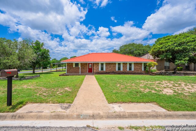 200 Oakview, Kerrville, Texas image 22